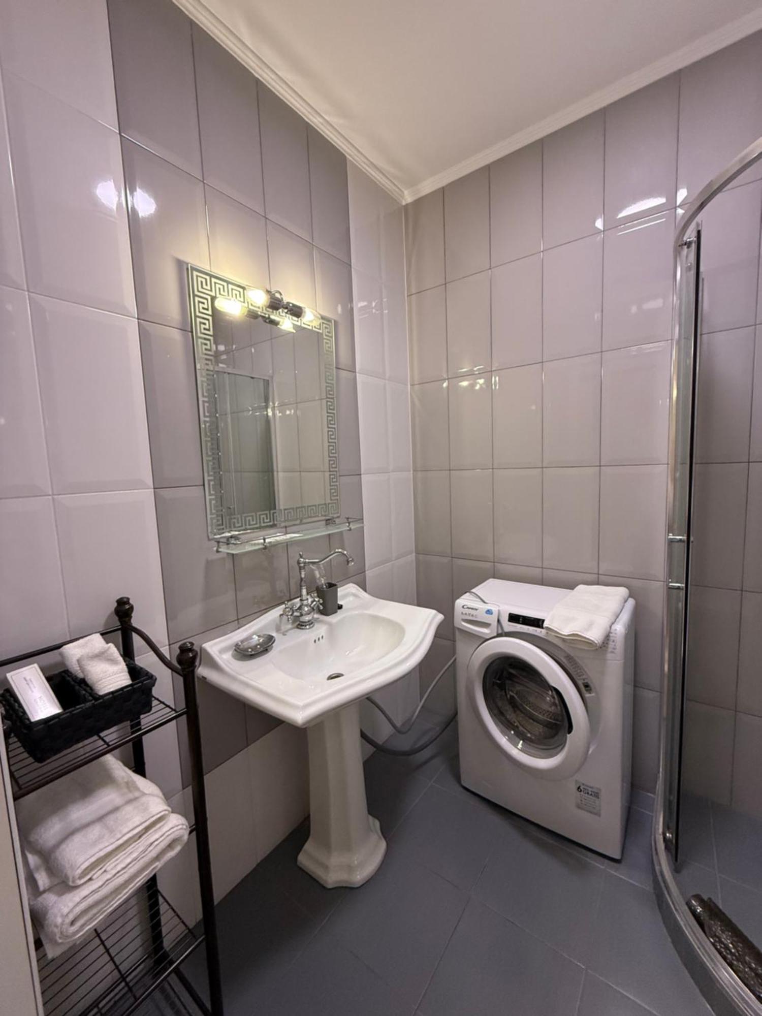 Gagarin Plaza Apartments オデッサ エクステリア 写真
