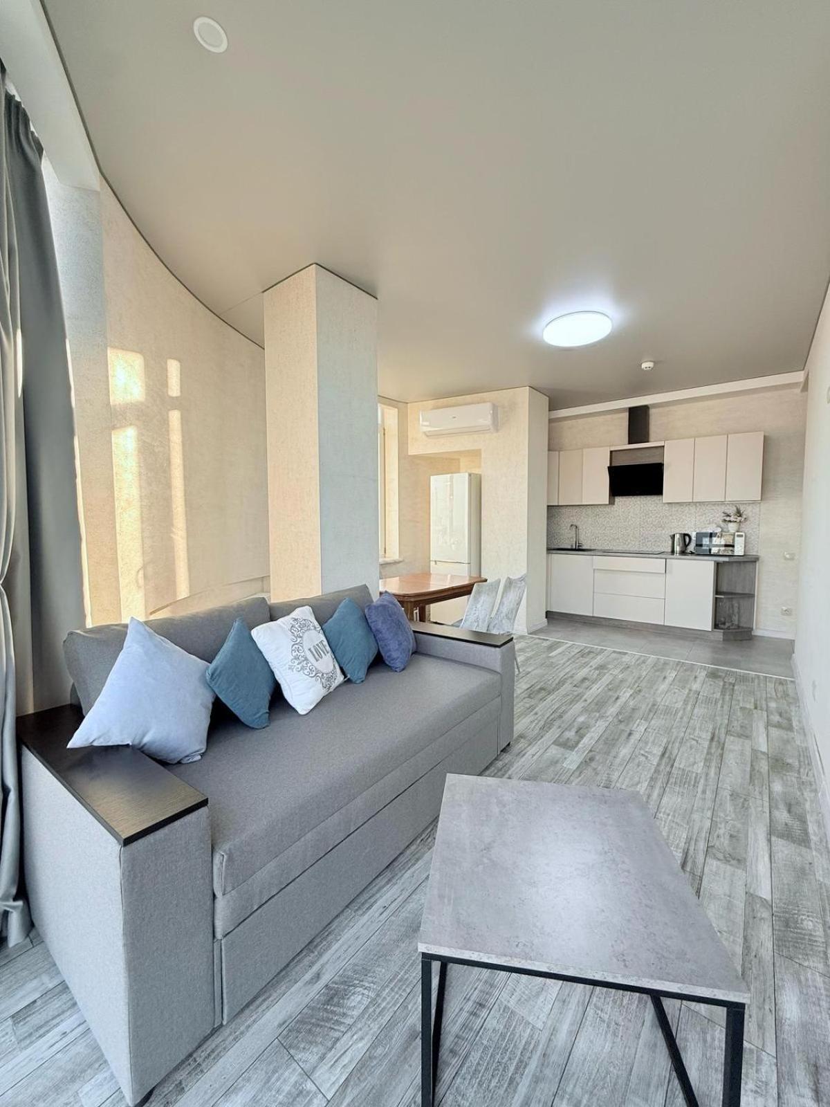 Gagarin Plaza Apartments オデッサ エクステリア 写真