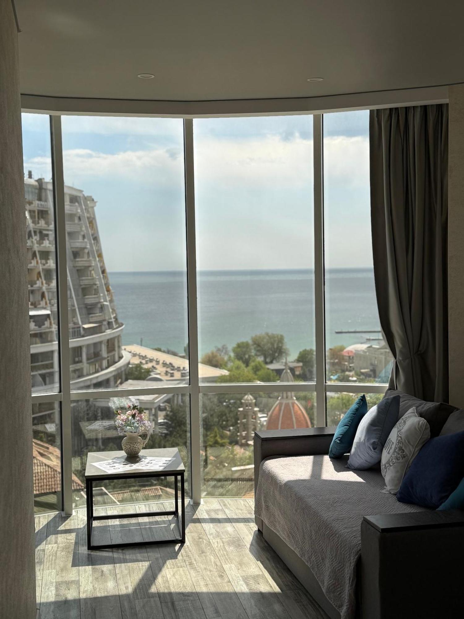Gagarin Plaza Apartments オデッサ エクステリア 写真